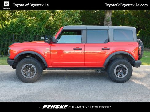 Used 2022 Ford Bronco Badlands AWD/4WD image 2