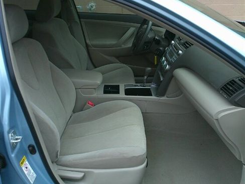 Used 2009 Toyota Camry LE image 24