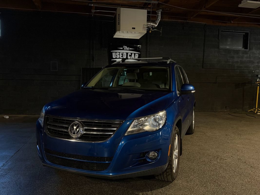 Used 2010 Volkswagen Tiguan Wolfsburg Edition FWD image 1