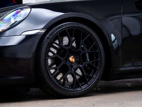 Used 2022 Porsche 911 Carrera GTS RWD image 11