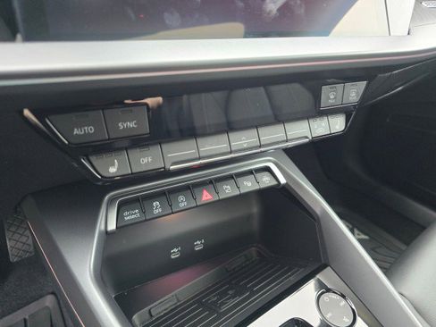 Used 2025 Audi A3 2.0T Premium w/ Convenience Package image 38