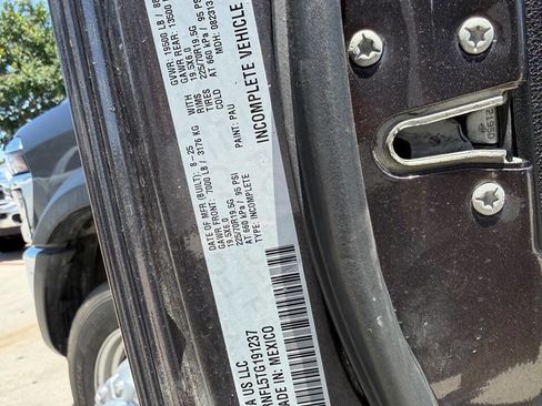 Used 2026 RAM 5500 Tradesman w/ Chrome Appearance Group AWD/4WD image 20