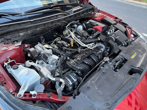 Used 2025 Nissan Altima 2.5 SV FWD image 27