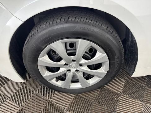 Used 2025 Toyota Corolla LE FWD image 32