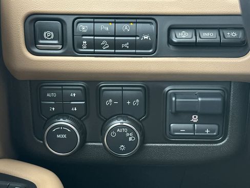 Used 2024 Chevrolet Tahoe Premier w/ Advanced Technology Package image 42