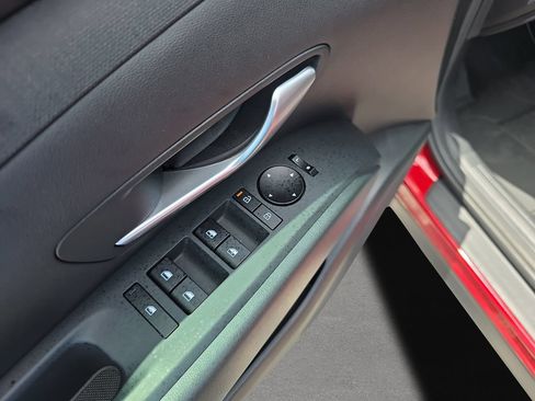 Certified 2025 Hyundai Tucson SEL FWD image 17