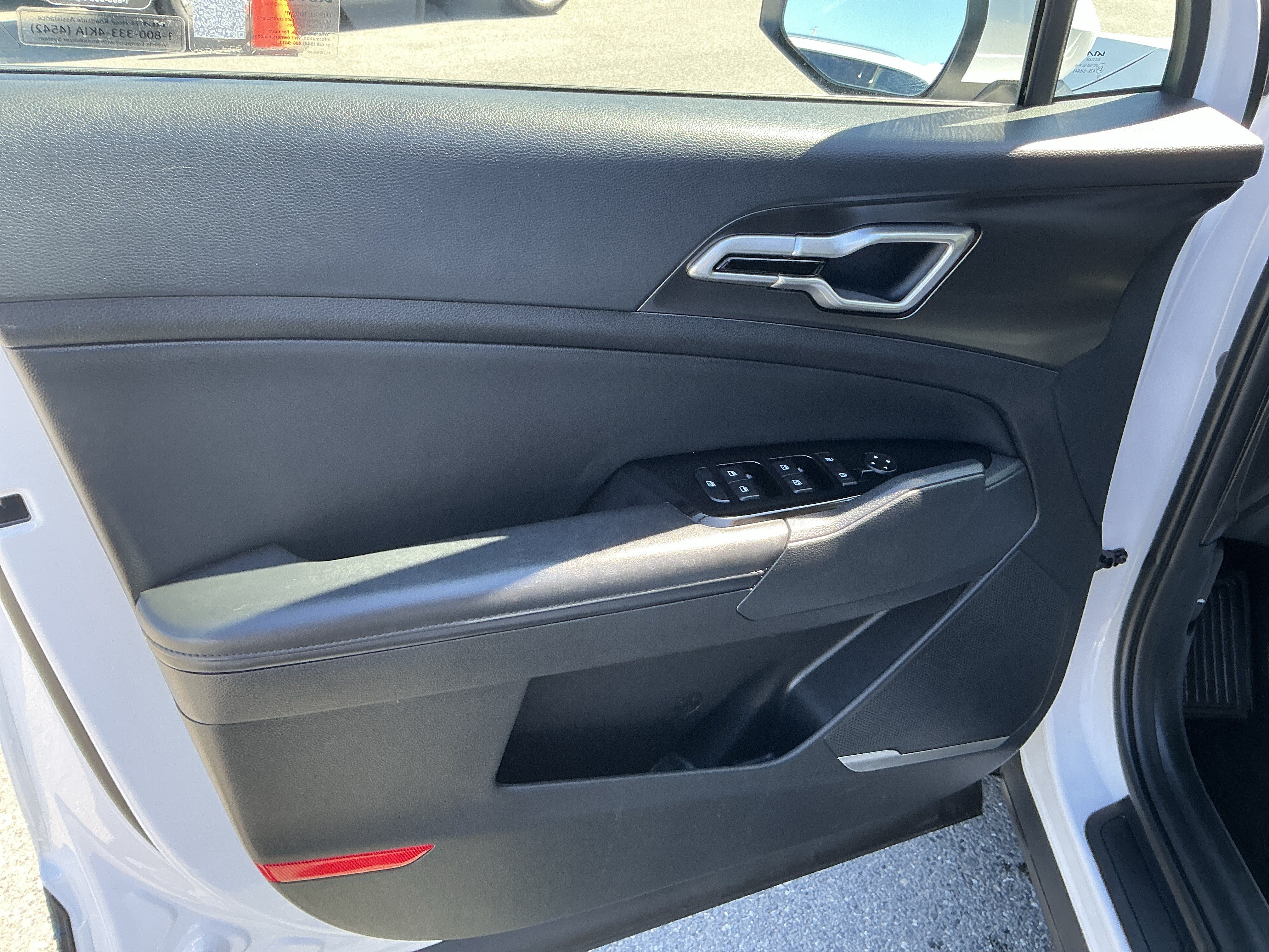 Certified 2024 Kia Sportage EX AWD/4WD image 13