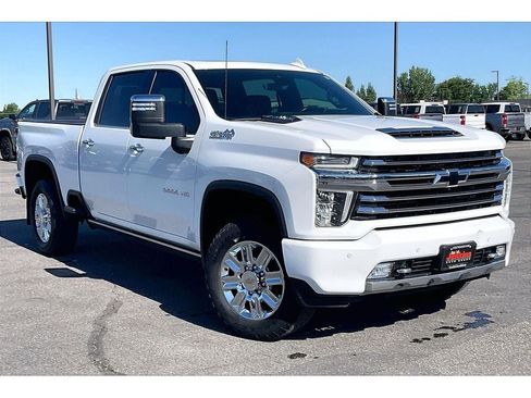 Used 2023 Chevrolet Silverado 3500 High Country w/ Z71 Off-Road Package AWD/4WD image 2