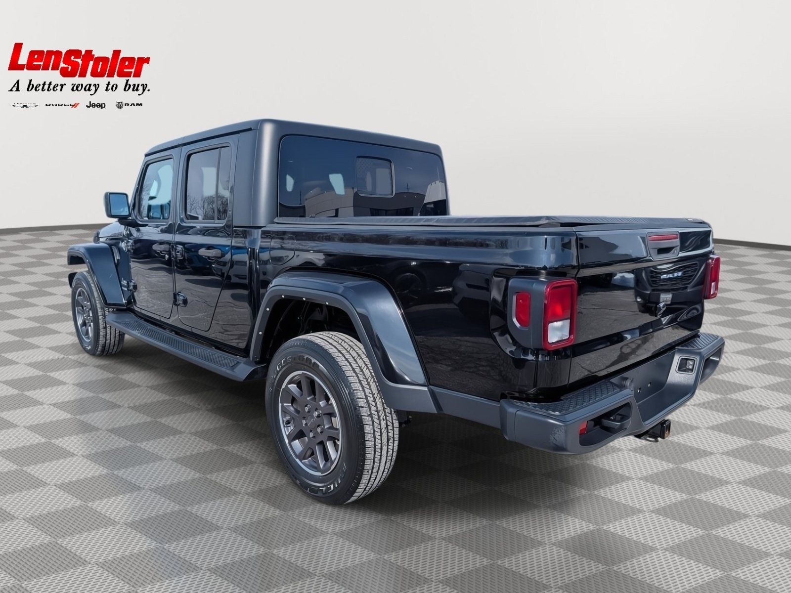 Used 2022 Jeep Gladiator Overland w/ Popular Equipment Package AWD/4WD image 3