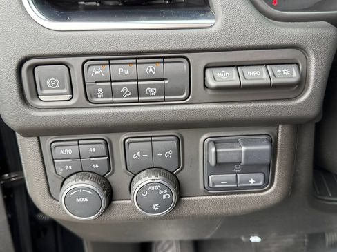 Used 2024 Chevrolet Suburban High Country w/ Max Trailering Package AWD/4WD image 22