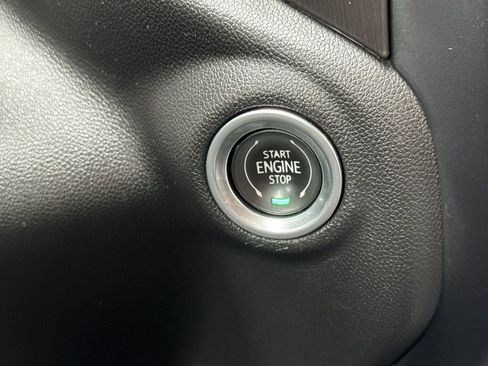 Used 2022 GMC Sierra 1500 AT4 w/ AT4 Premium Package AWD/4WD image 25
