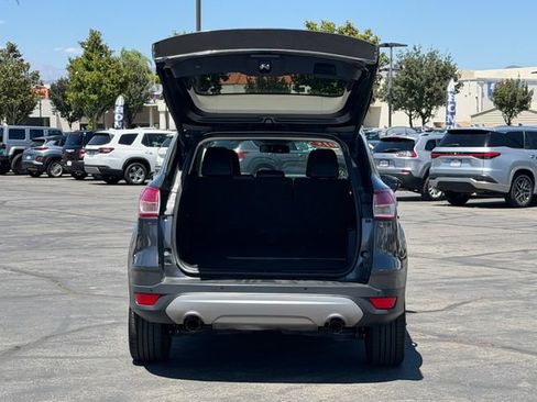 Used 2015 Ford Escape Titanium FWD image 6