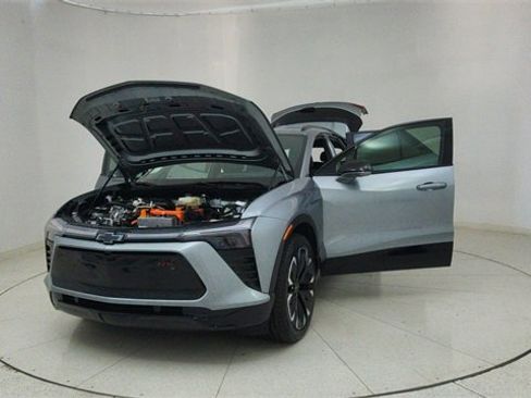 Used 2025 Chevrolet Blazer EV RS image 72