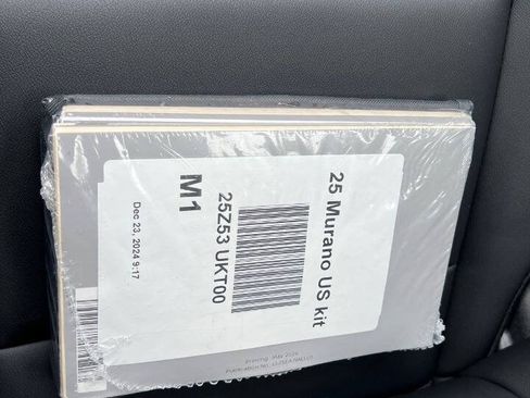 Used 2025 Nissan Murano SV FWD image 18