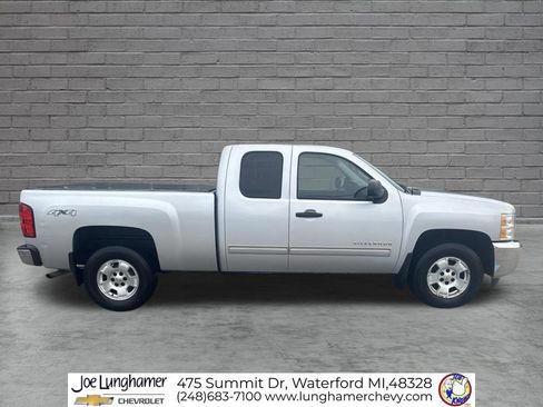 Used 2013 Chevrolet Silverado 1500 LT w/ All-Star Edition AWD/4WD image 2