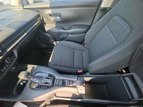 Used 2025 Honda HR-V LX image 24
