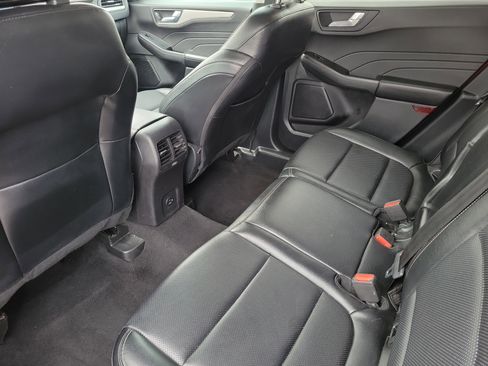 Used 2022 Ford Escape SEL w/ Technology Package image 11