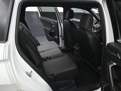 Used 2024 Volkswagen Tiguan SE R-Line w/ MDO Package, Two-Row AWD/4WD image 33