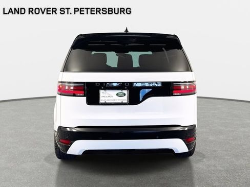 New 2025 Land Rover Discovery Dynamic SE image 6