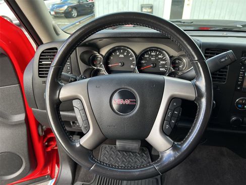 Used 2011 GMC Sierra 2500 SLE w/ SLE Preferred Package image 14