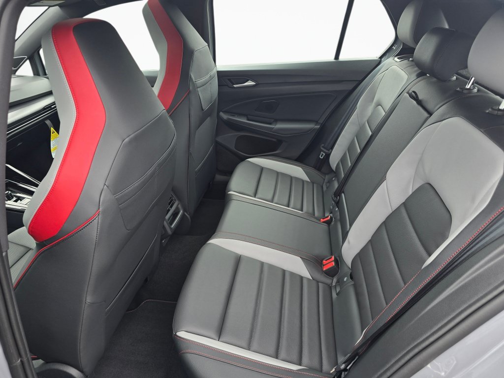 New 2026 Volkswagen GTI SE FWD image 36