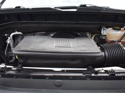 Certified 2022 Chevrolet Silverado 1500 RST w/ Z71 Off-Road Package AWD/4WD image 33