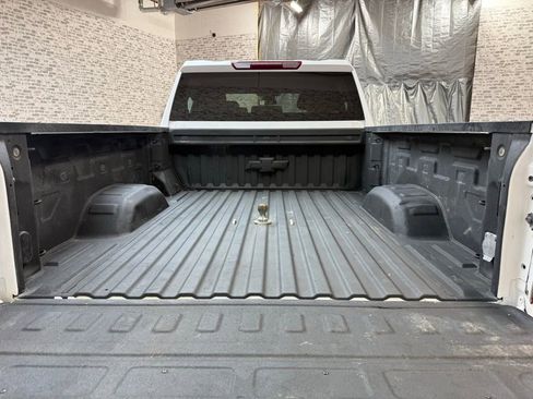 Used 2024 Chevrolet Silverado 2500 LT image 13