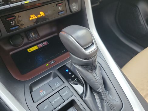Used 2024 Toyota RAV4 Limited w/ Advanced Technology Package FWD image 30