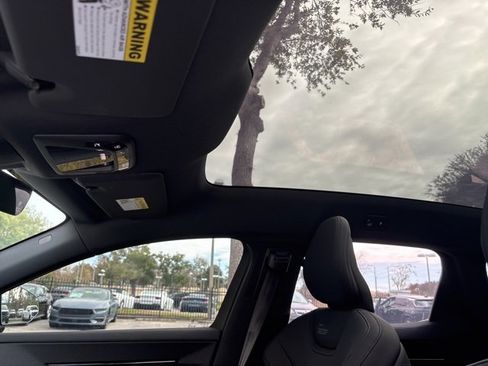 Used 2025 Polestar Polestar 3 image 12