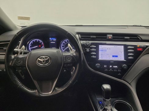 Used 2020 Toyota Camry SE image 22