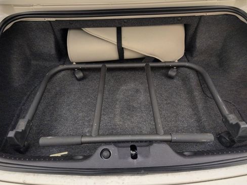 Used 2005 Ford Thunderbird 50th Anniversary image 29