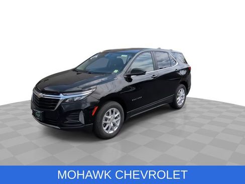 Used 2023 Chevrolet Equinox LT AWD/4WD image 4