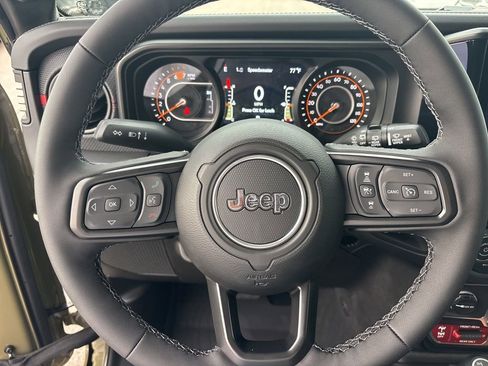 New 2026 Jeep Wrangler Unlimited Rubicon AWD/4WD image 13