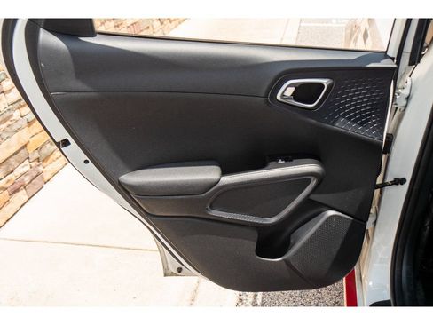 Used 2022 Kia Soul GT-Line FWD image 19