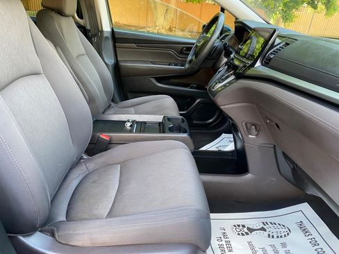 Used 2019 Honda Odyssey EX image 48