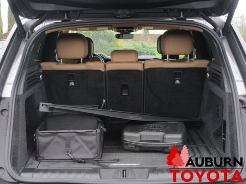 Used 2024 Land Rover Range Rover Sport SE image 8