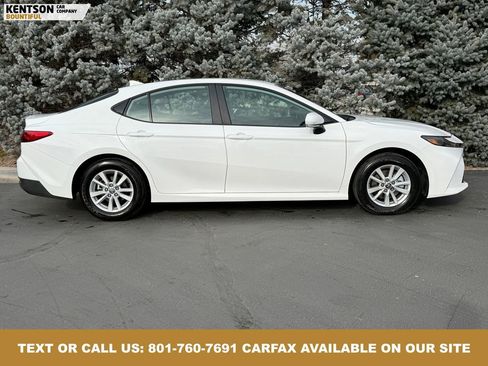 Used 2026 Toyota Camry LE image 10