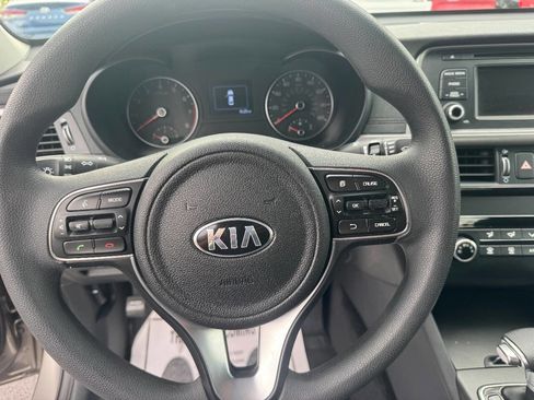 Used 2016 Kia Optima LX image 9