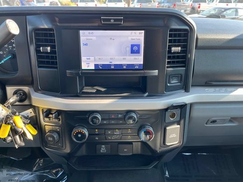 Used 2025 Ford F250 XLT AWD/4WD image 10
