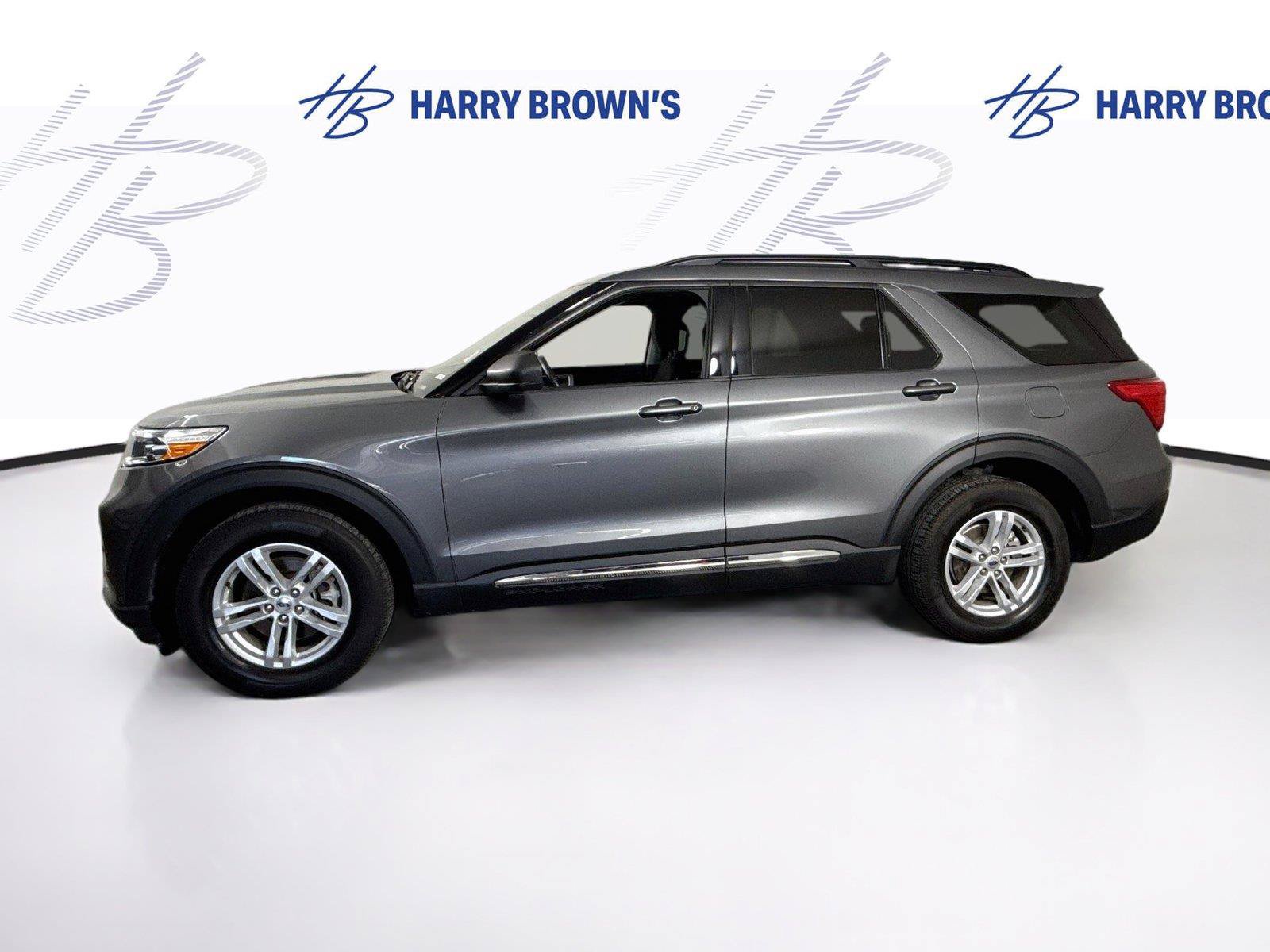 Used 2024 Ford Explorer XLT AWD/4WD image 27