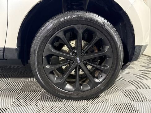 Used 2010 Ford Edge Limited image 11