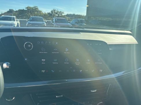 Used 2025 Chevrolet Suburban RST w/ Sun And Tow Package image 20