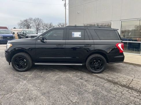 Used 2020 Ford Expedition XLT w/ Equipment Group 202A AWD/4WD image 8