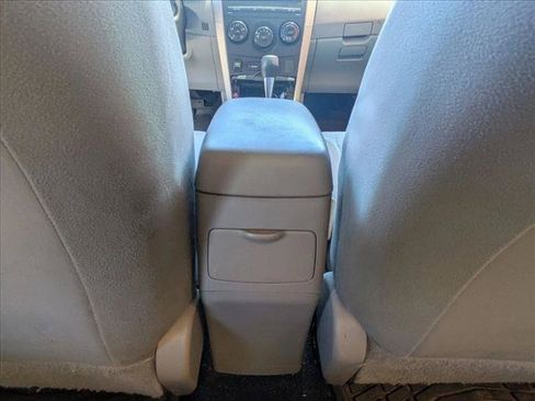 Used 2009 Toyota Corolla LE FWD image 12