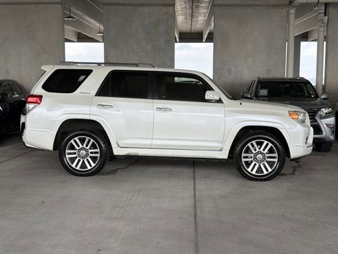 Used 2012 Toyota 4Runner Limited AWD/4WD image 4
