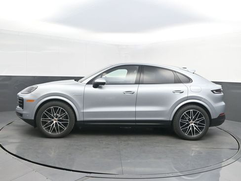 New 2026 Porsche Cayenne E-Hybrid Coupe image 2