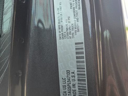 Used 2023 Jeep Gladiator Sport AWD/4WD image 12