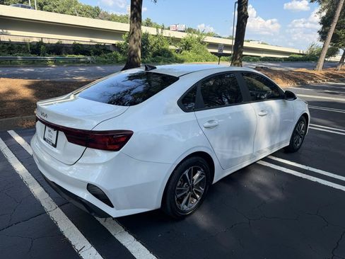 Used 2024 Kia Forte LXS FWD image 5