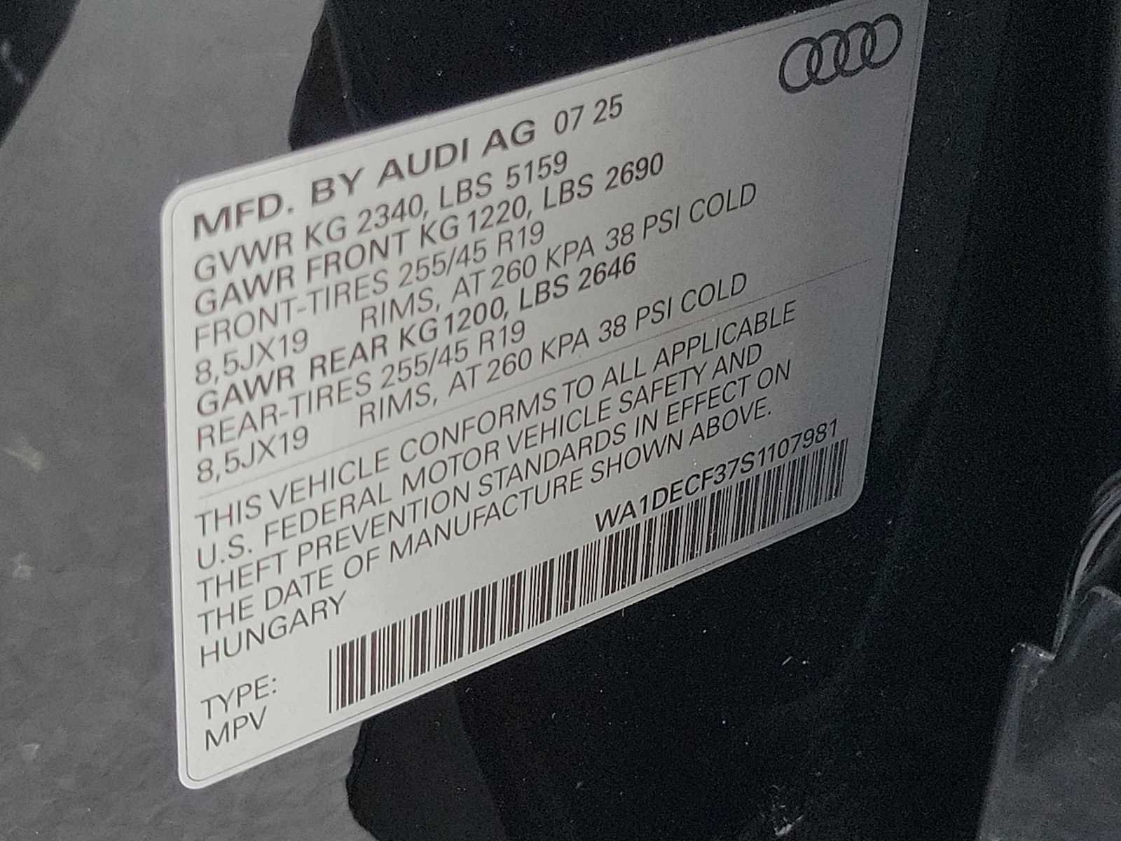 Certified 2025 Audi Q3 2.0T Premium w/ Convenience Package AWD/4WD image 35