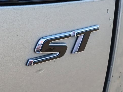 Certified 2023 Buick Envision Essence w/ Sport Touring Package image 21